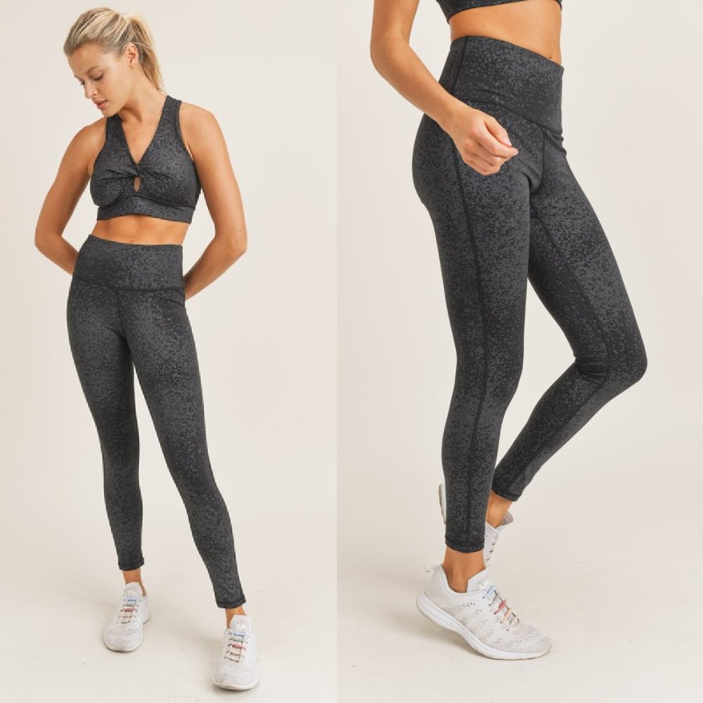 Black Speckled Foil Athletic Leggings & Sports Bra